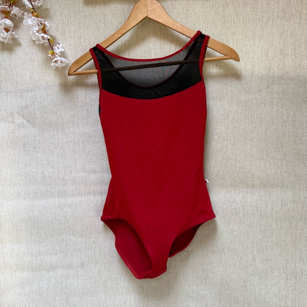 EUC Yumiko Megan Mesh Back Size S